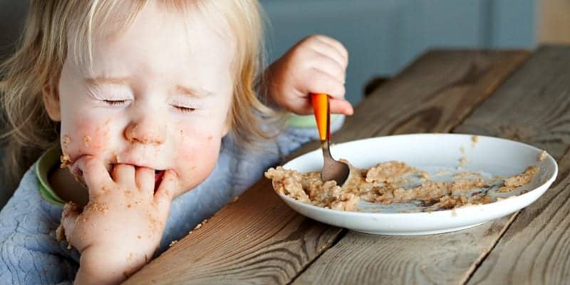 Picky eating can cause a lot of stress at mealtimes. If your toddlers or preschoolers have picky eating problems, try these tips.